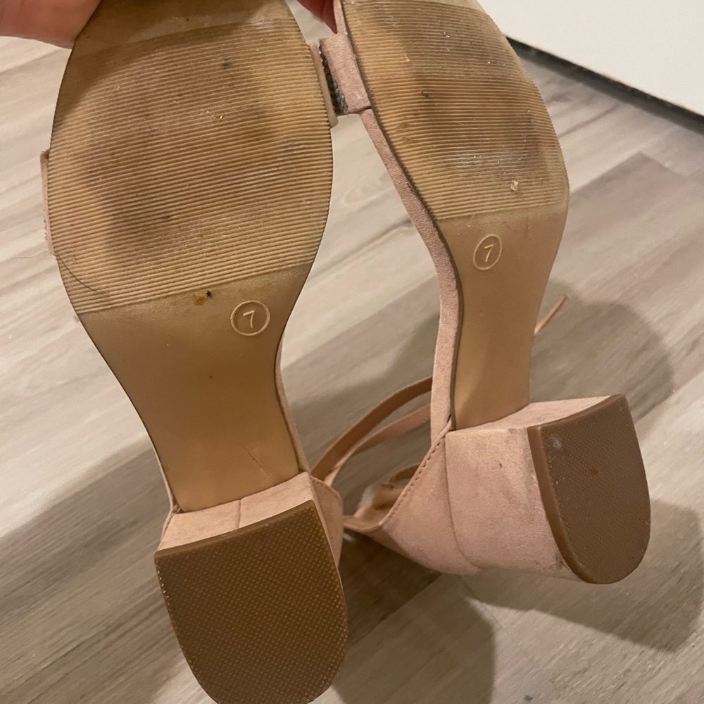 Nude Heels with Sequin Details - Picture 6 of 6